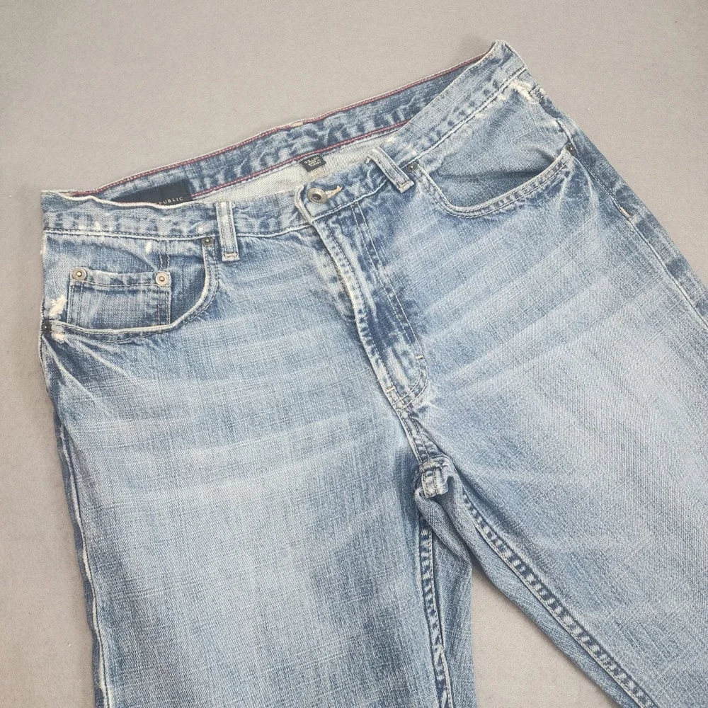 Banana Republic Relaxed Fit Jeans Light Wash Distressed Men 32x30